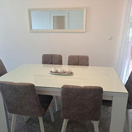 Lifestyle Apartment Podstrana Kültér fotó