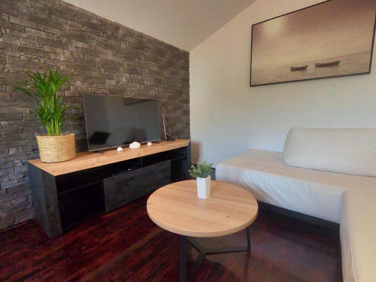 Lifestyle Apartment Podstrana Kültér fotó