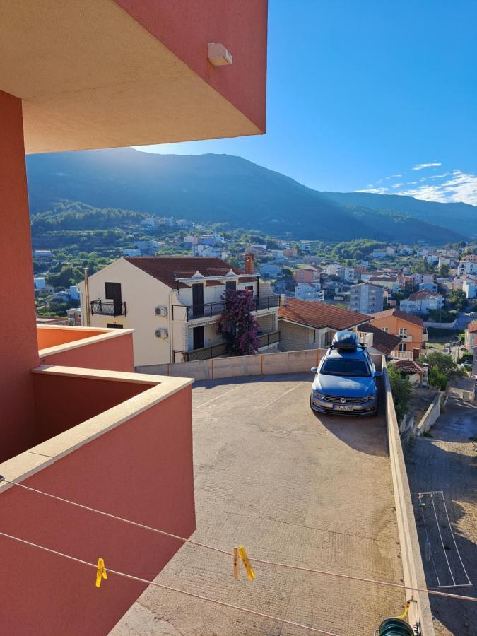 Lifestyle Apartment Podstrana Kültér fotó
